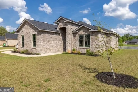112 Gwendolyn AVE