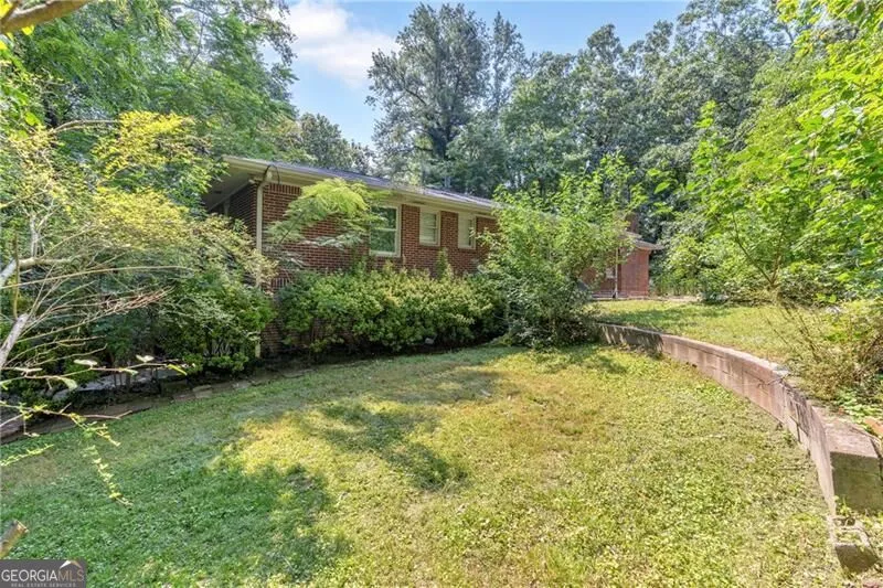 39 Harmony Grove RD Lilburn, GA 30047