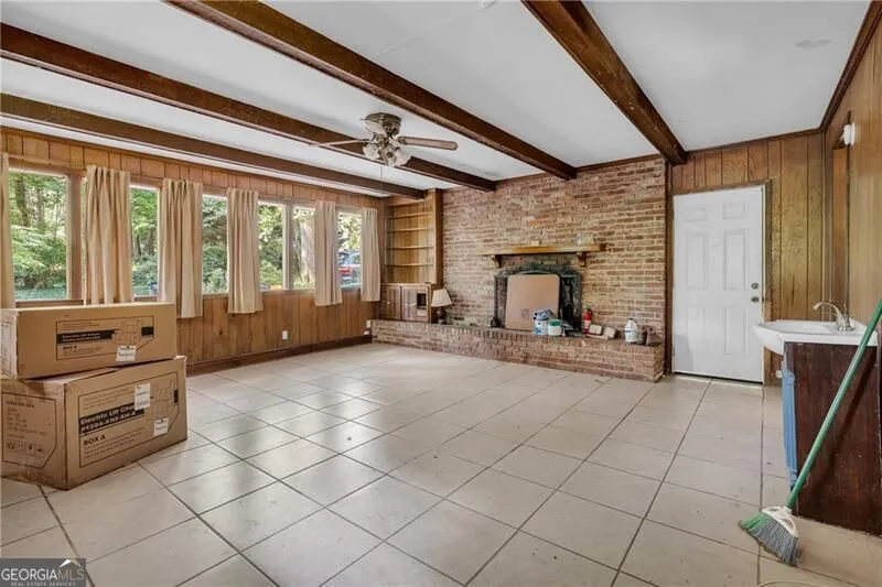 39 Harmony Grove RD Lilburn, GA 30047