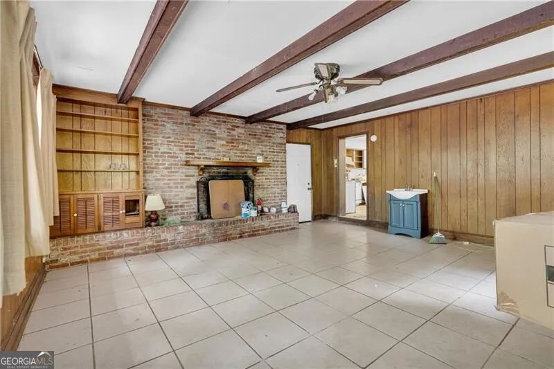 39 Harmony Grove RD Lilburn, GA 30047