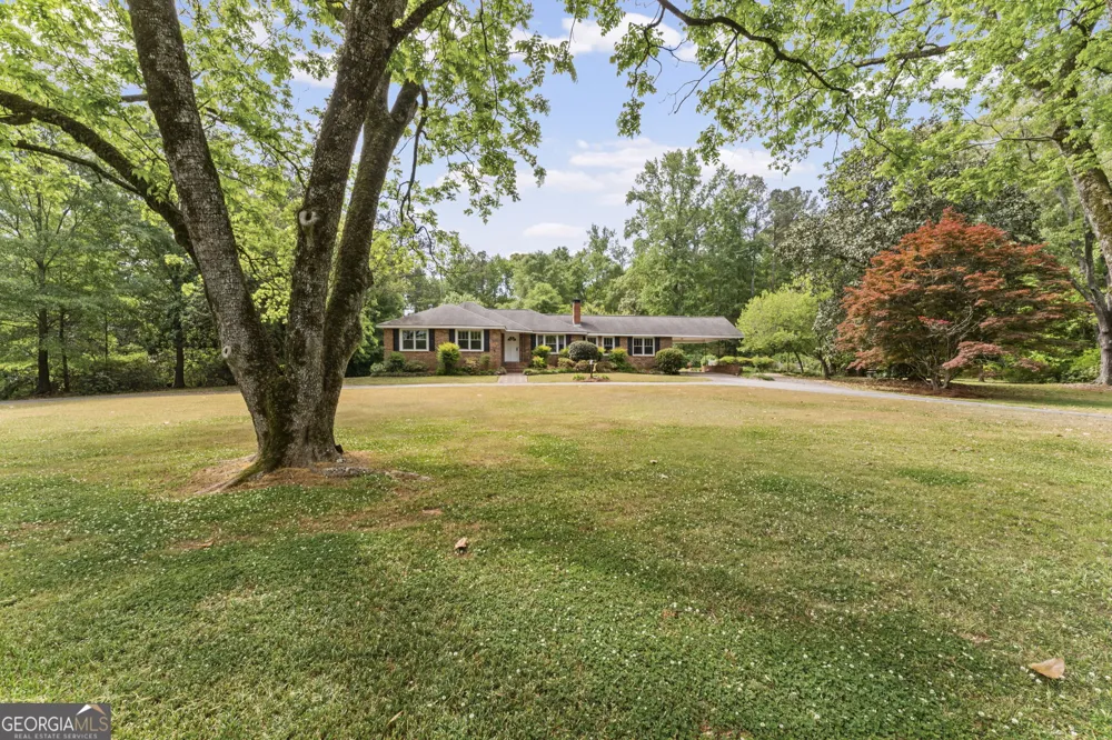110 Handy RD Newnan, GA 30263