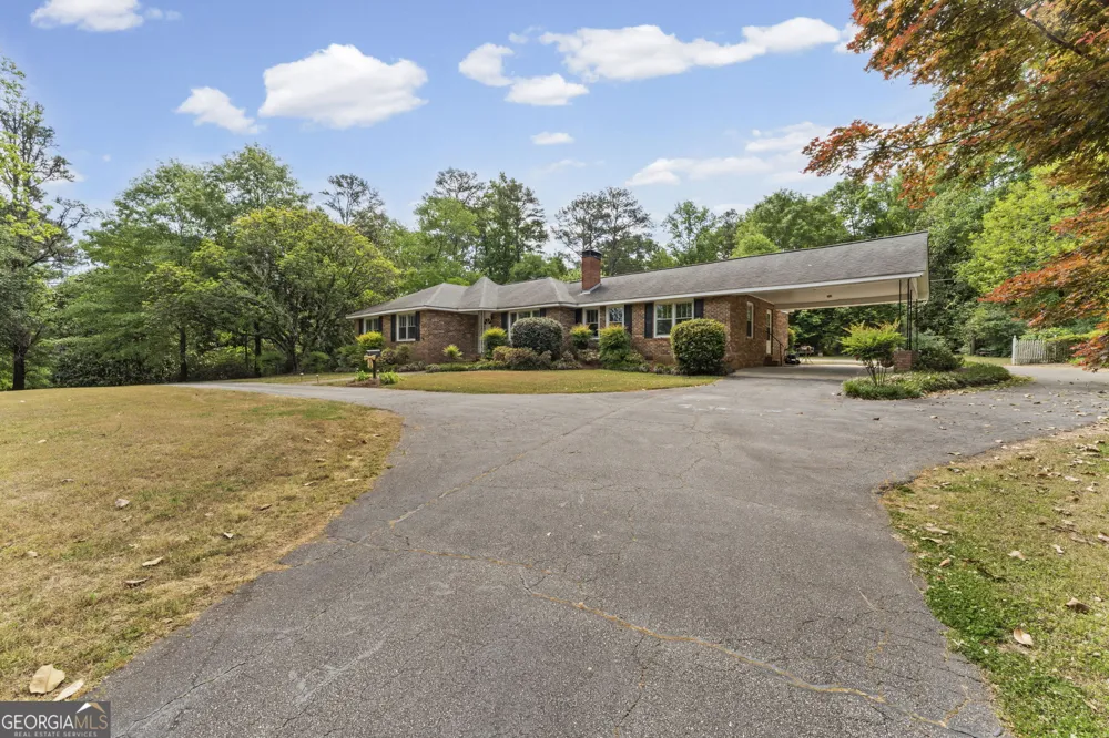 110 Handy RD Newnan, GA 30263