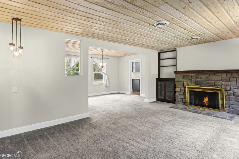 110 Handy RD Newnan, GA 30263
