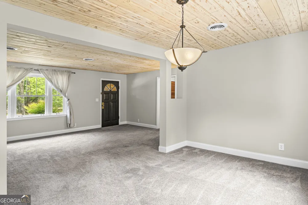 110 Handy RD Newnan, GA 30263