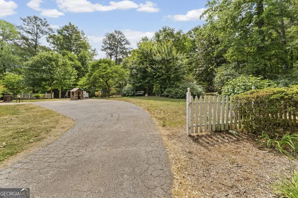 110 Handy RD Newnan, GA 30263