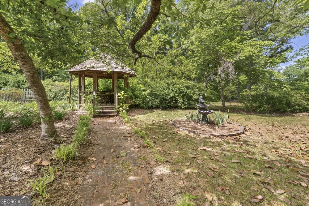 110 Handy RD Newnan, GA 30263