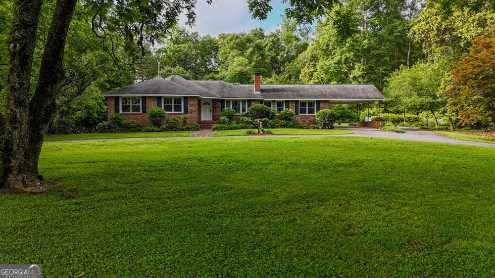 110 Handy RD Newnan, GA 30263