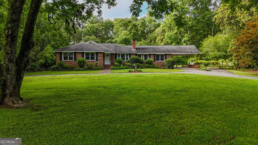 110 Handy RD Newnan, GA 30263