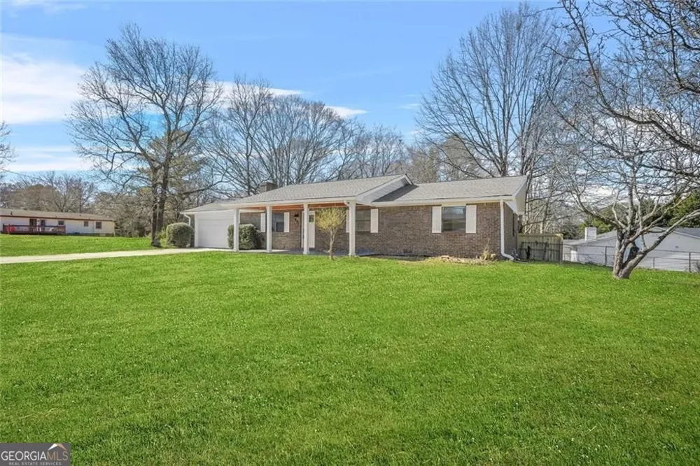 897 Marie LN SW Conyers, GA 30094