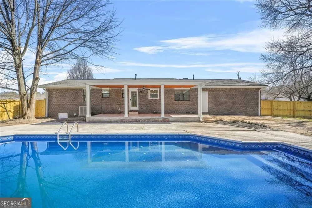 897 Marie LN SW Conyers, GA 30094