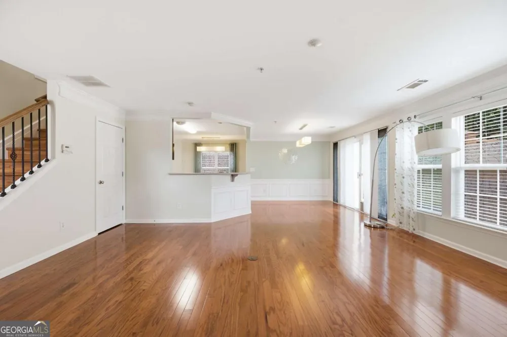 251 Balaban CIR Woodstock, GA 30188