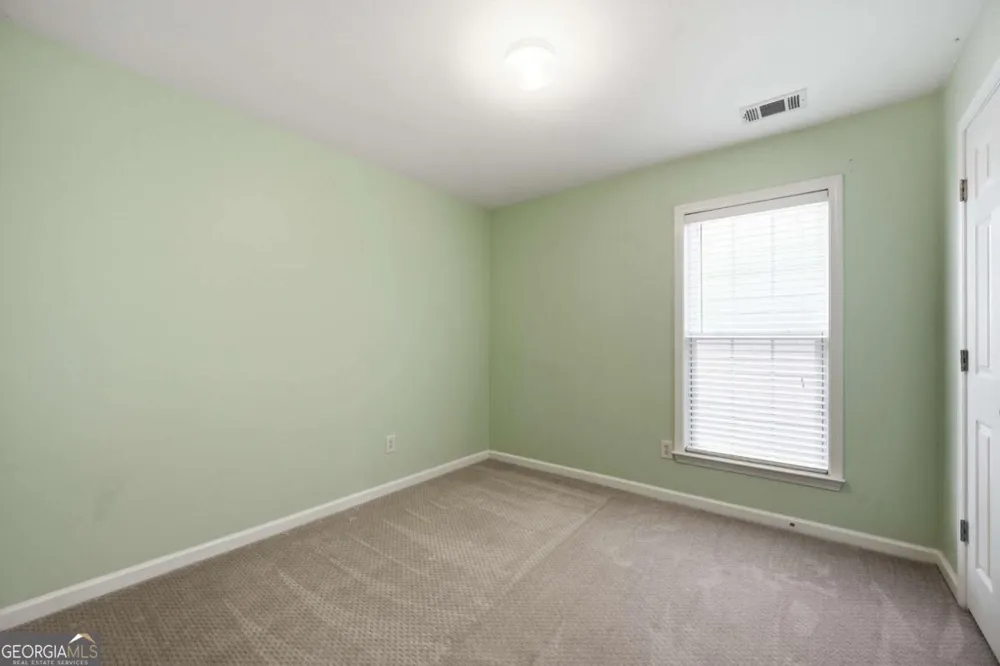 251 Balaban CIR Woodstock, GA 30188