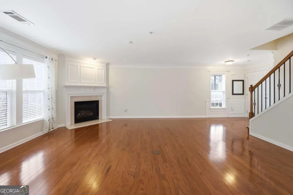 251 Balaban CIR Woodstock, GA 30188