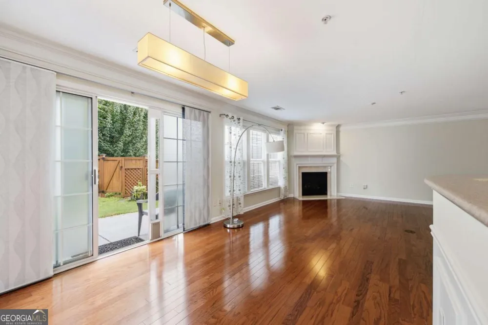 251 Balaban CIR Woodstock, GA 30188