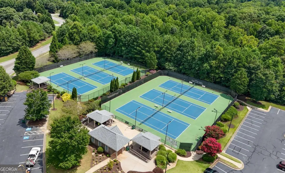 251 Balaban CIR Woodstock, GA 30188