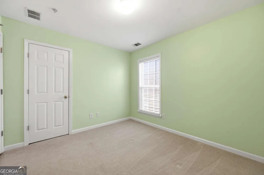251 Balaban CIR Woodstock, GA 30188