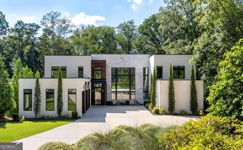 1105 Moores Mill RD