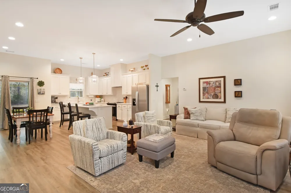 1021 Kyles LOOP NE Townsend, GA 31331
