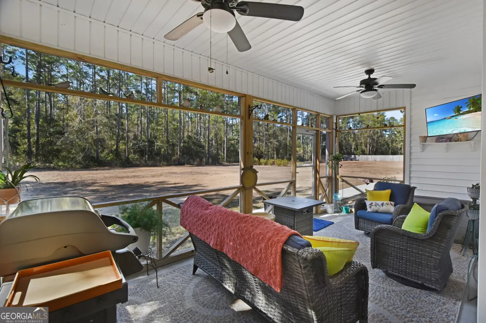 1021 Kyles LOOP NE Townsend, GA 31331