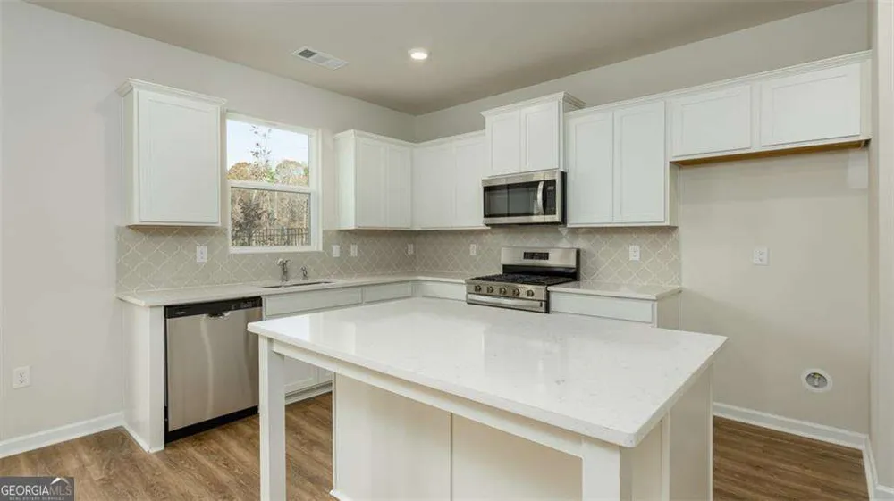 2221 Edgecombe LN Dacula, GA 30019