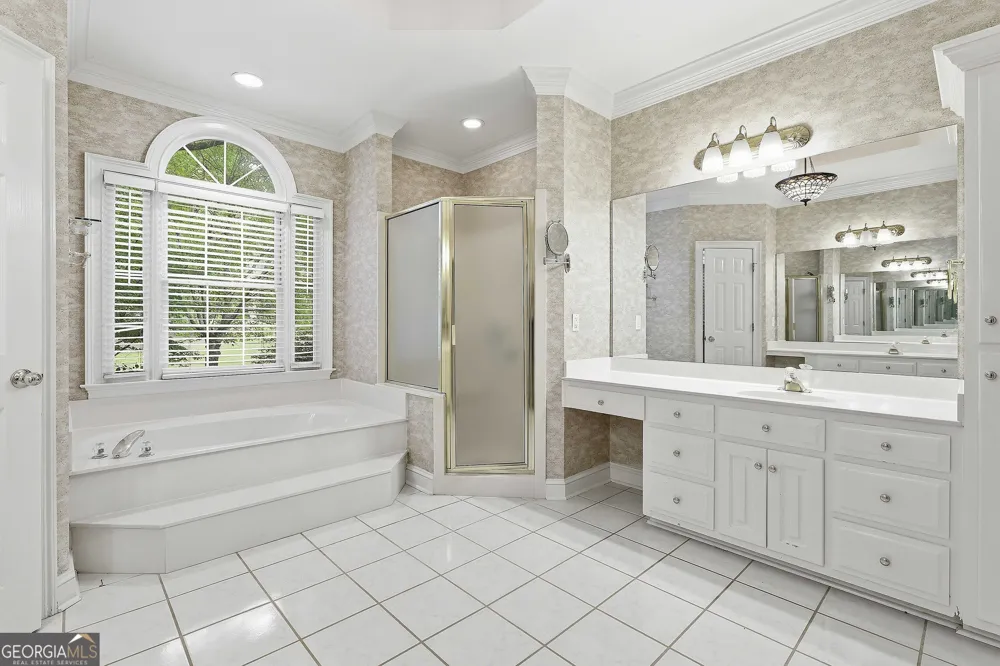 105 Silvermere Fayetteville, GA 30215