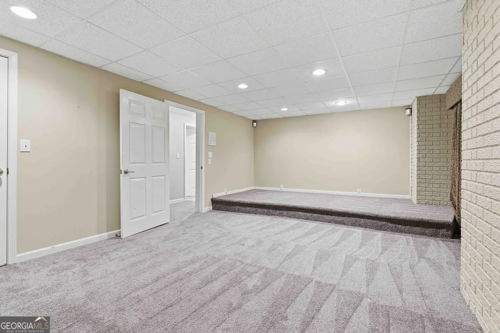 105 Silvermere Fayetteville, GA 30215