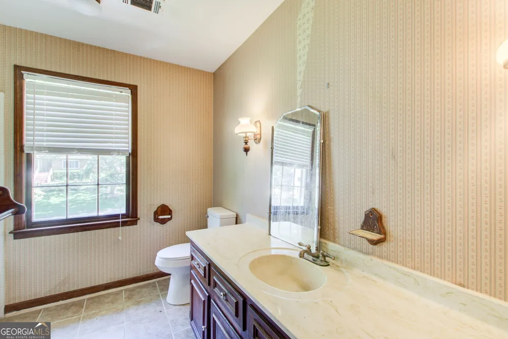 4576 Ashington DR Snellville, GA 30039