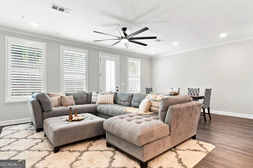 252 Retreat LN Canton, GA 30114