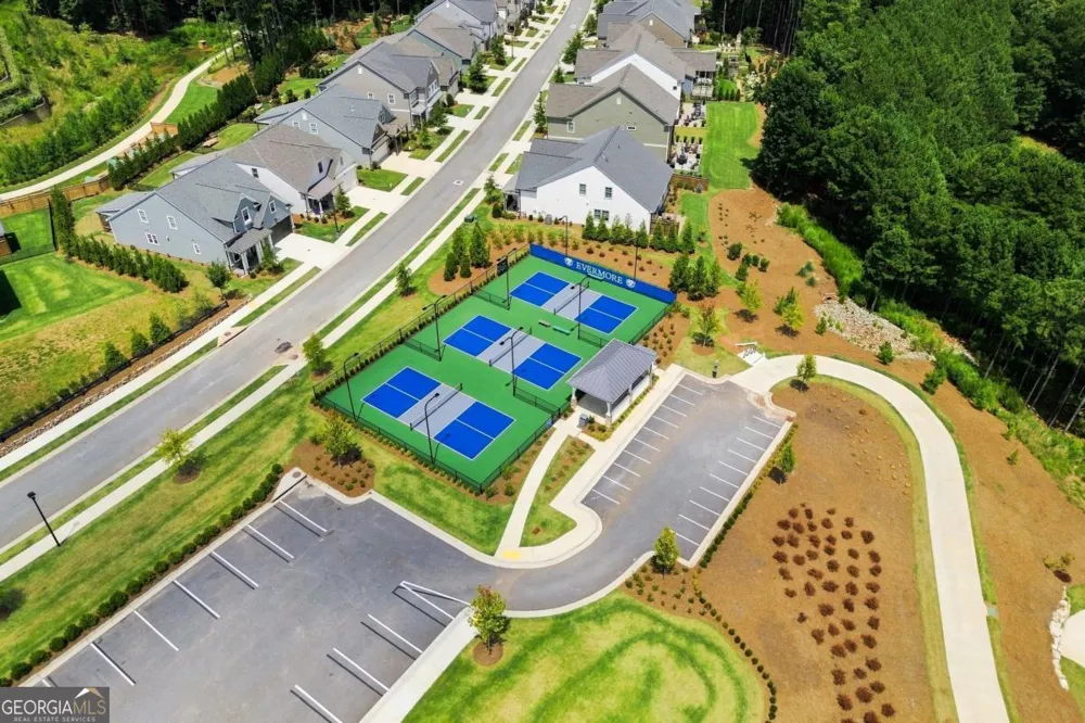 252 Retreat LN Canton, GA 30114