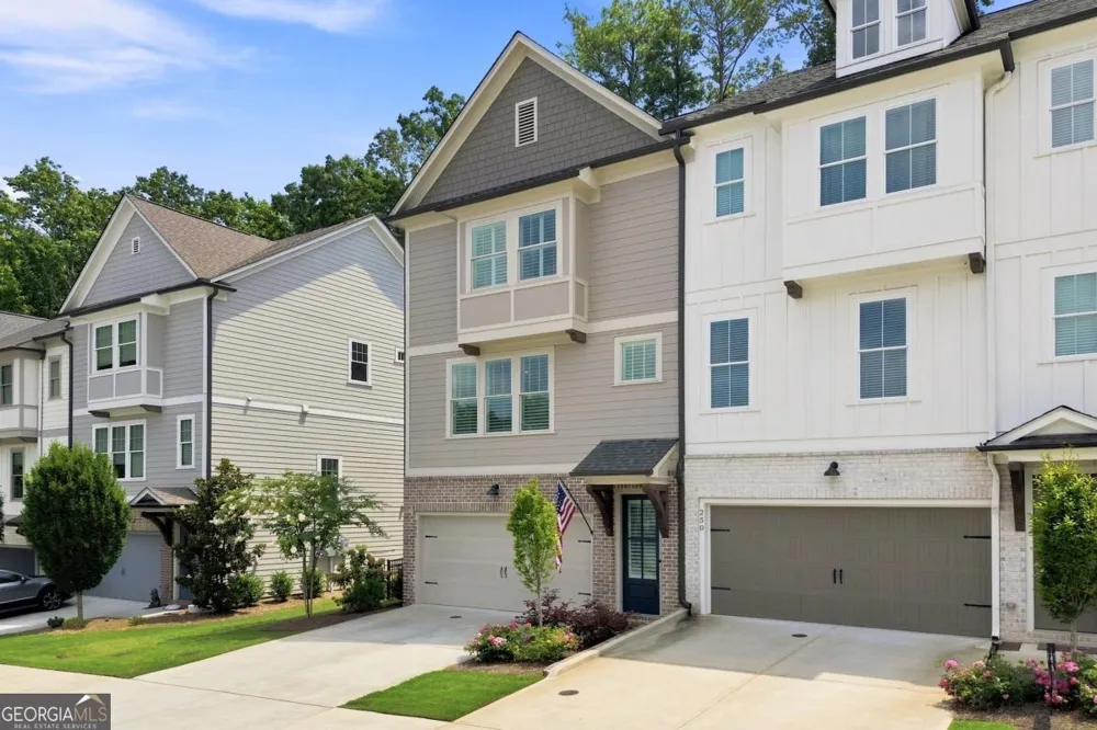 252 Retreat LN Canton, GA 30114