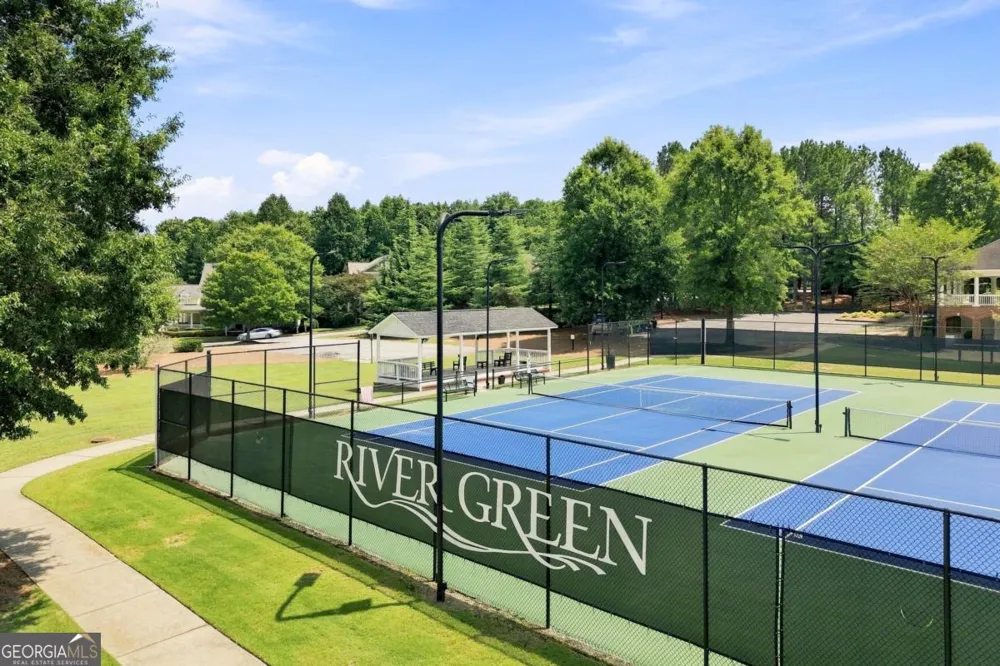 252 Retreat LN Canton, GA 30114