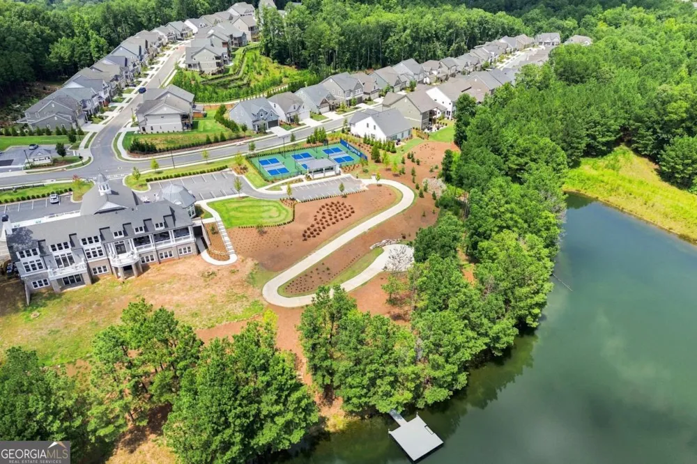 252 Retreat LN Canton, GA 30114