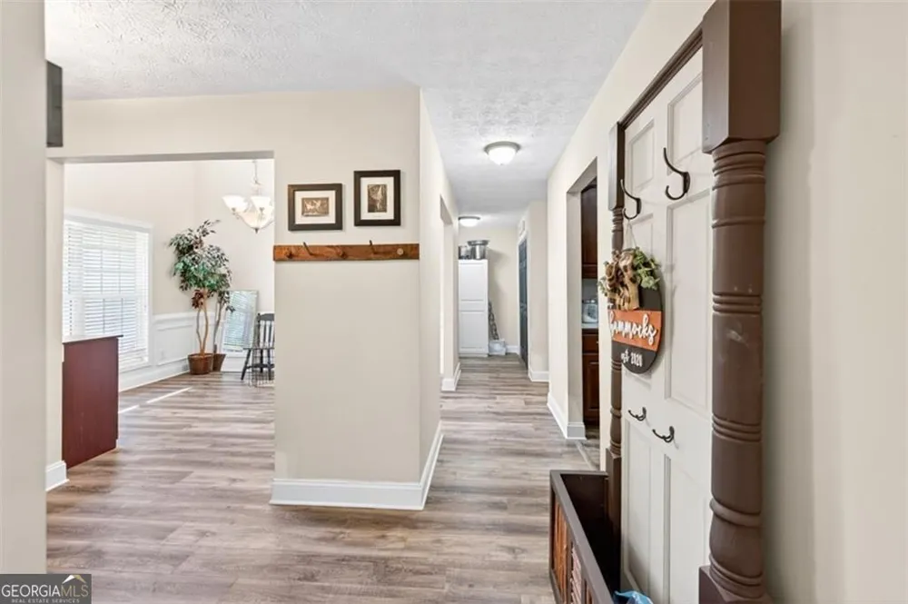 89 Katie Spring LN Jefferson, GA 30549