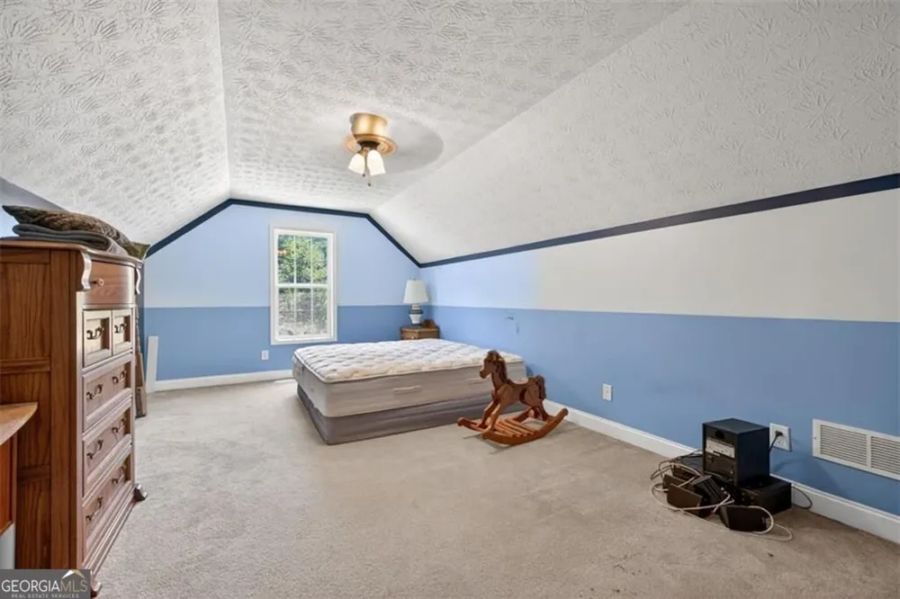 89 Katie Spring LN Jefferson, GA 30549