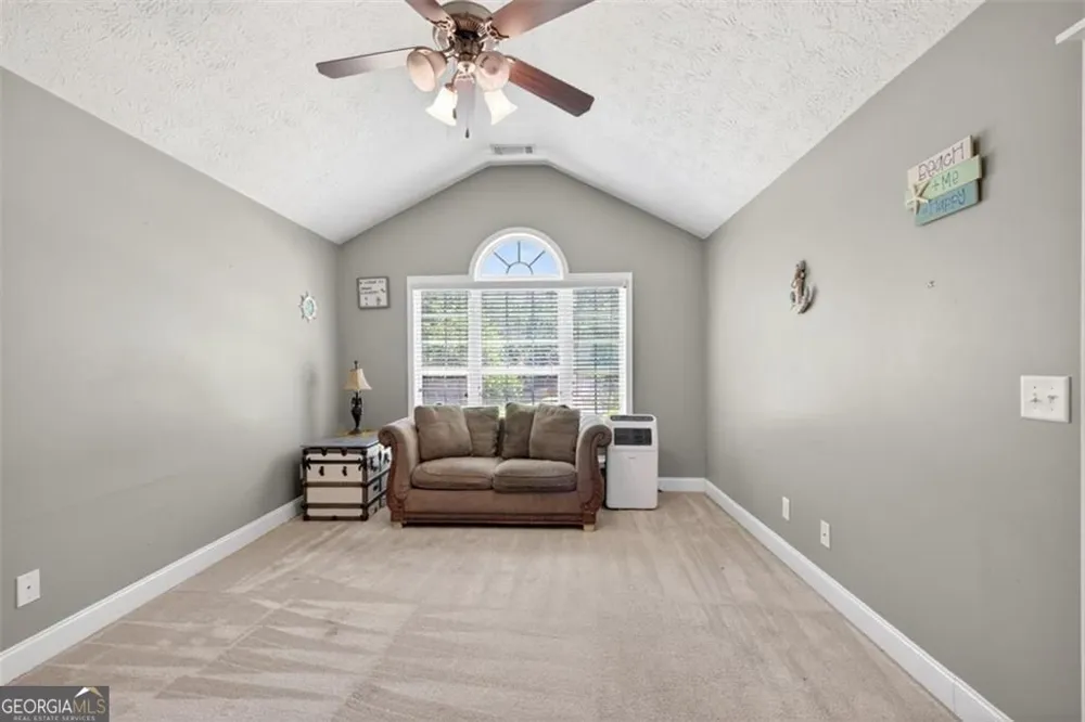 89 Katie Spring LN Jefferson, GA 30549