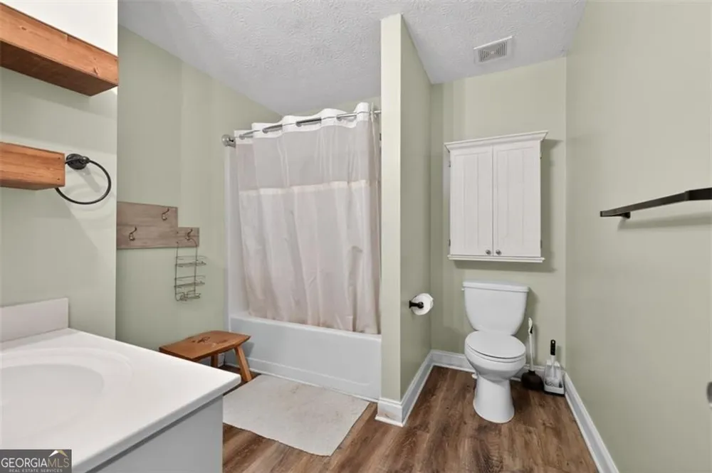 89 Katie Spring LN Jefferson, GA 30549