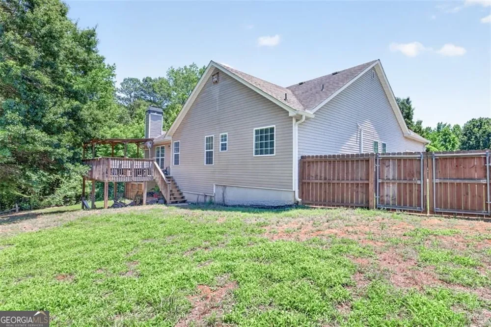 89 Katie Spring LN Jefferson, GA 30549