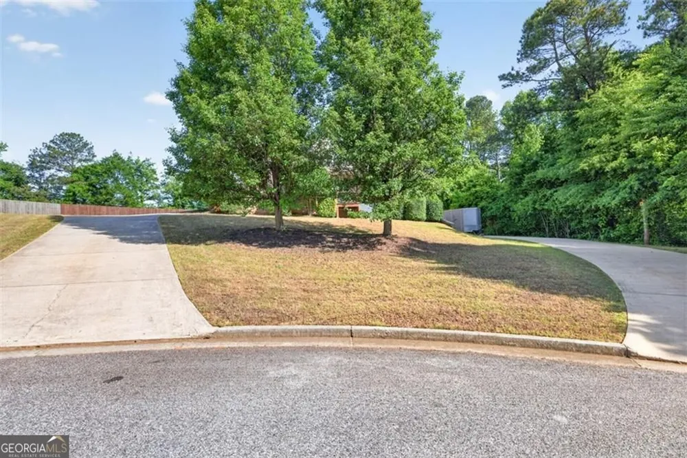 89 Katie Spring LN Jefferson, GA 30549