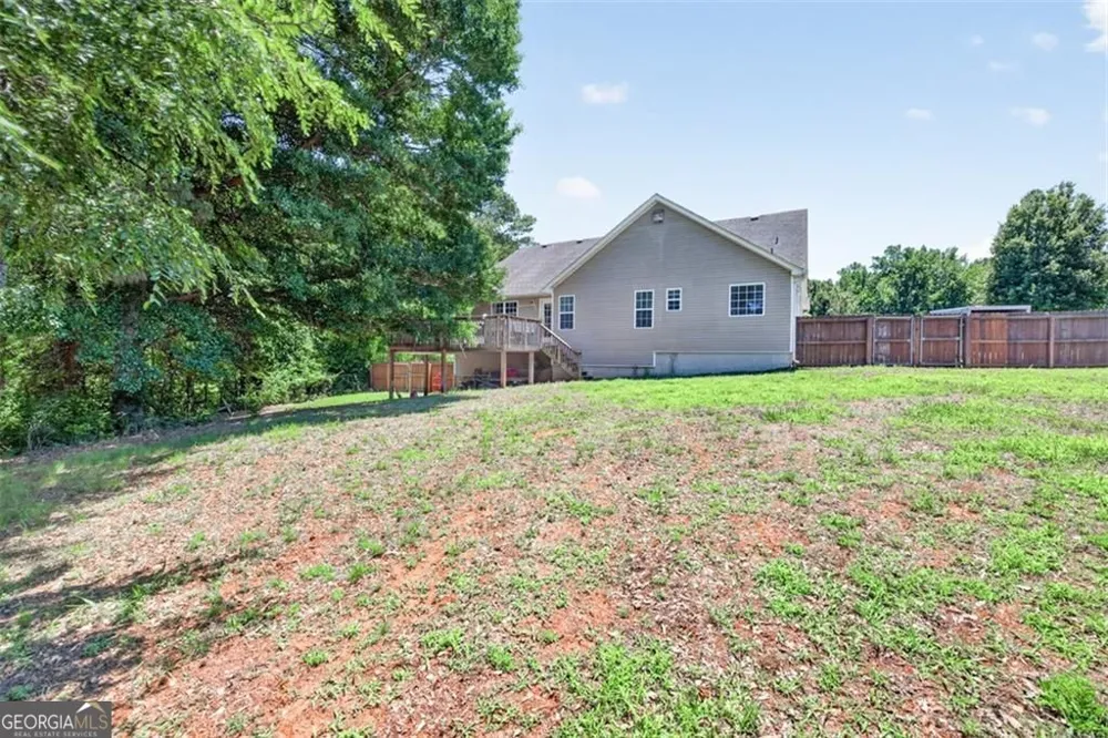 89 Katie Spring LN Jefferson, GA 30549
