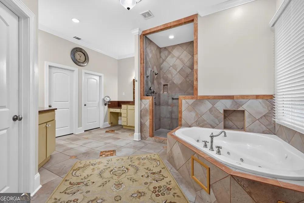 27 Hawks Farm RD White, GA 30184