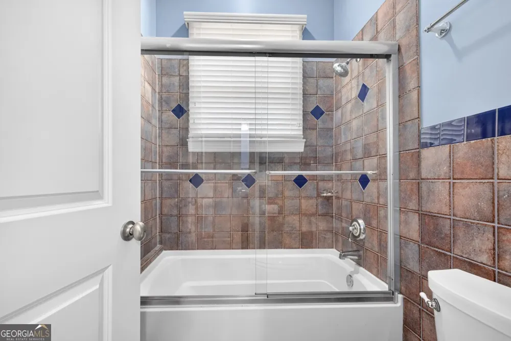 27 Hawks Farm RD White, GA 30184