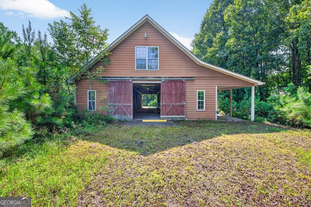 27 Hawks Farm RD White, GA 30184