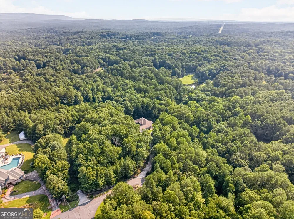 27 Hawks Farm RD White, GA 30184