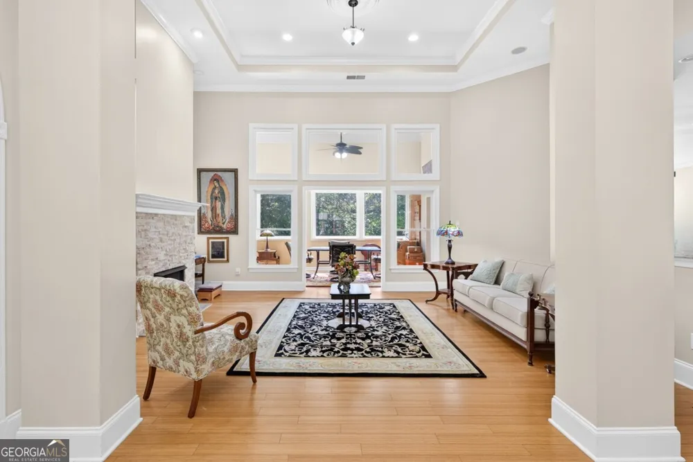 27 Hawks Farm RD White, GA 30184