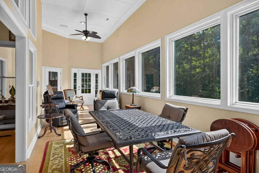 27 Hawks Farm RD White, GA 30184