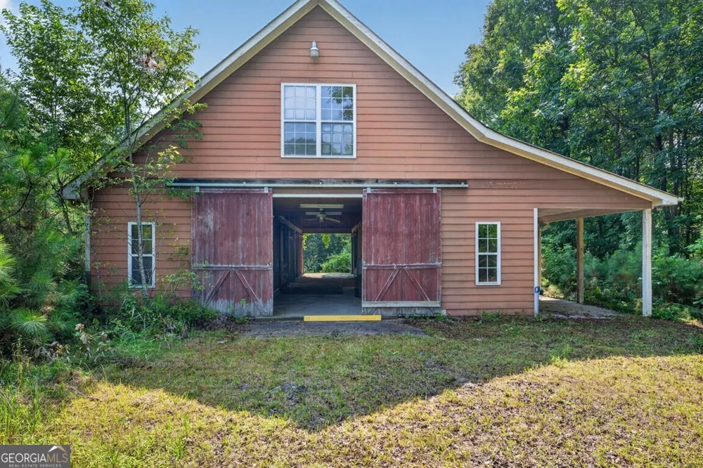 27 Hawks Farm RD White, GA 30184