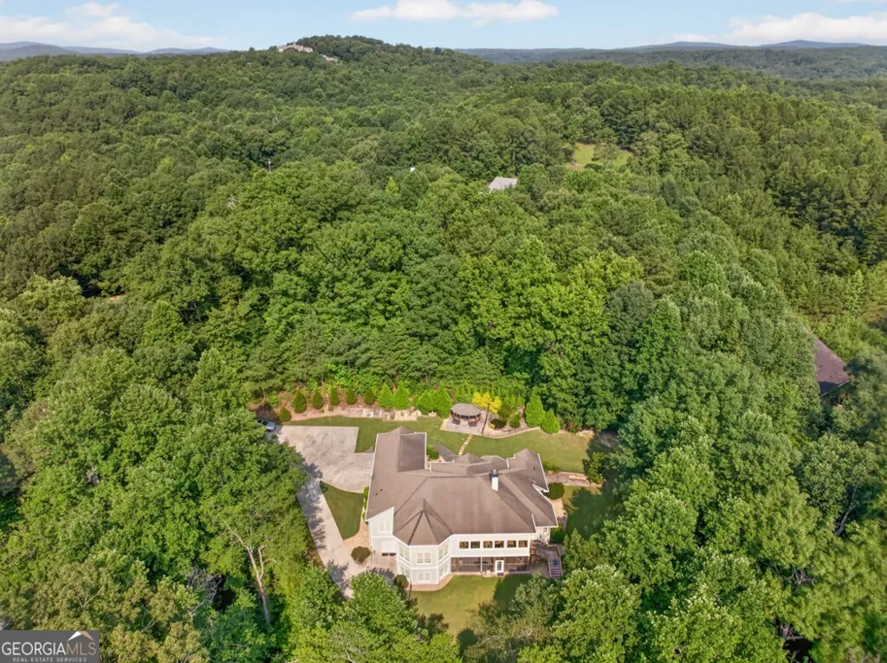 27 Hawks Farm RD White, GA 30184