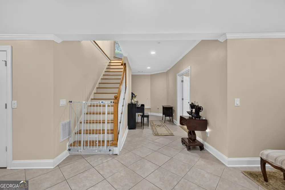27 Hawks Farm RD White, GA 30184