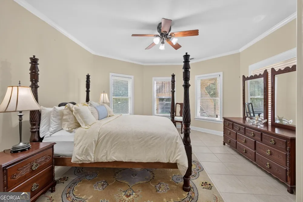 27 Hawks Farm RD White, GA 30184