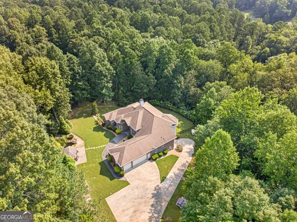 27 Hawks Farm RD White, GA 30184